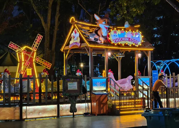 I-City 2R, Free Wifi & 50 Inch Smart Tv, Fit 8Pax