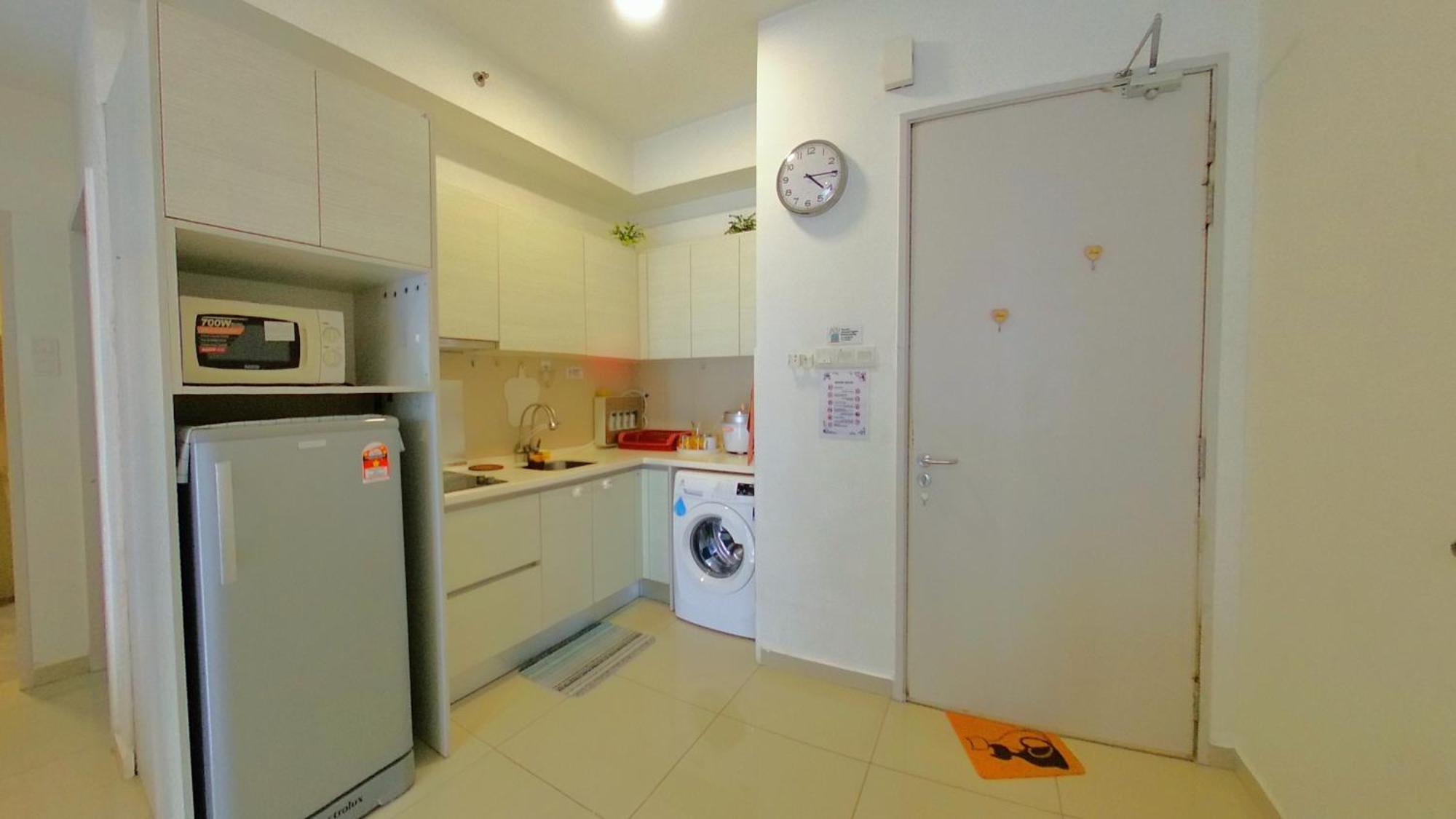 I-city 2r, Free Wifi & 50 Inch Smart Tv, Fit 8pax Apartment *