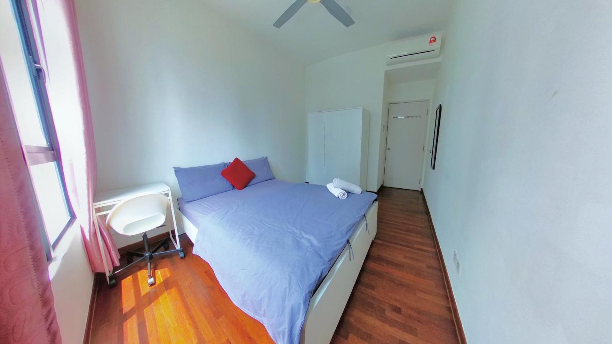 Apartment I-city 2r, Free Wifi & 50 Inch Smart Tv, Fit 8pax *
